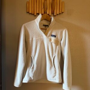Patagonia Off-White Fleece with Beige Pocket